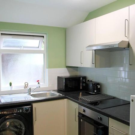 Studio-Sleeps 4-10 Min H Potter-17 Min London Watford  Eksteriør billede