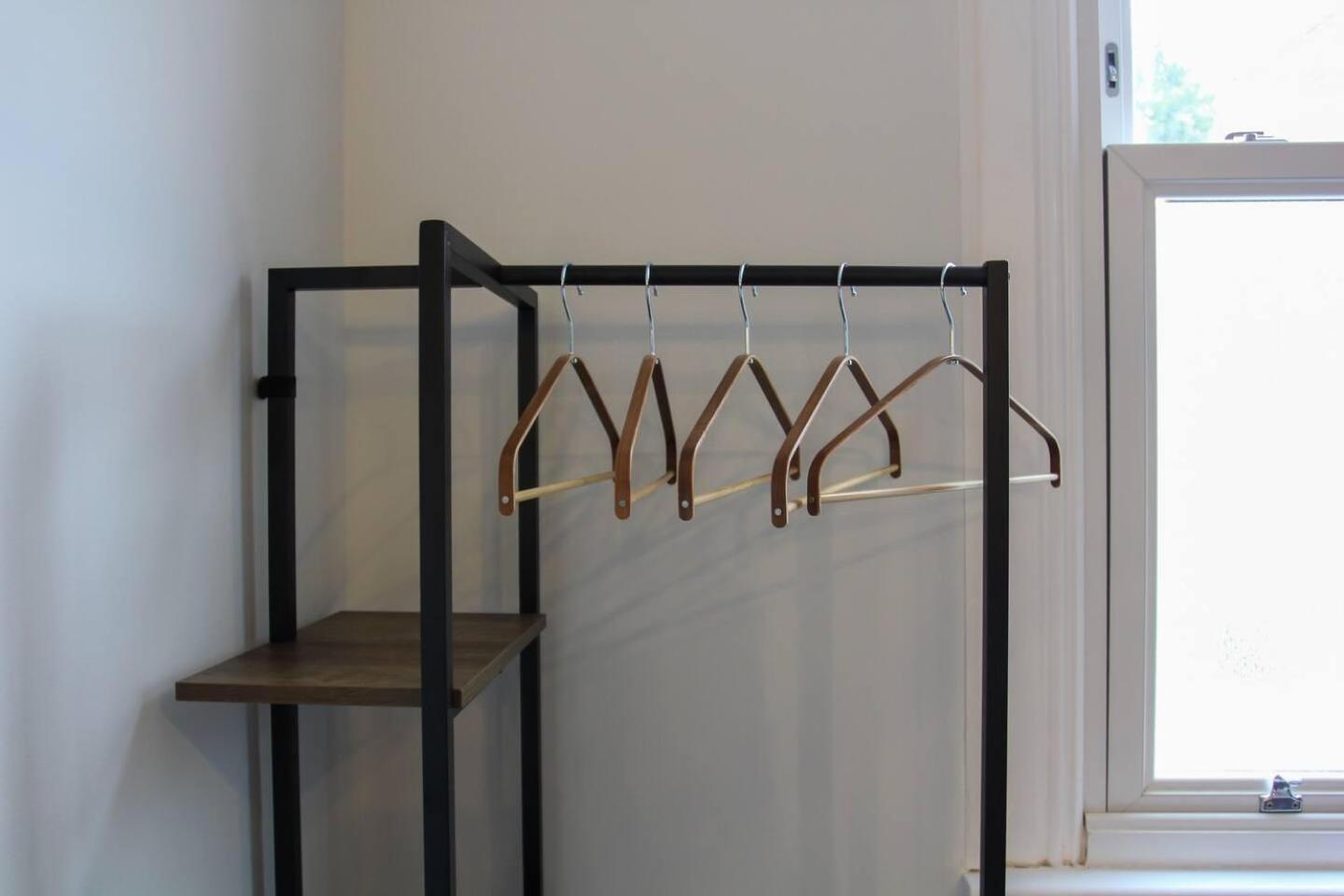 Studio-Sleeps 4-10 Min H Potter-17 Min London Watford  Eksteriør billede